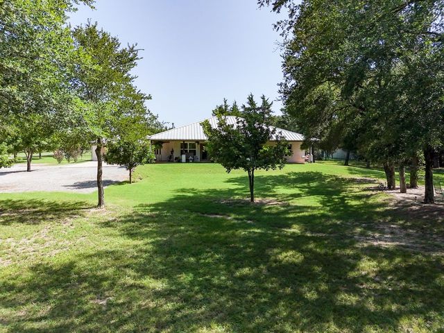 551 County Road 2607, Bonham, TX 75418