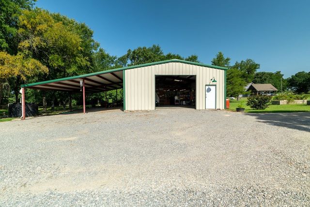 551 County Road 2607, Bonham, TX 75418