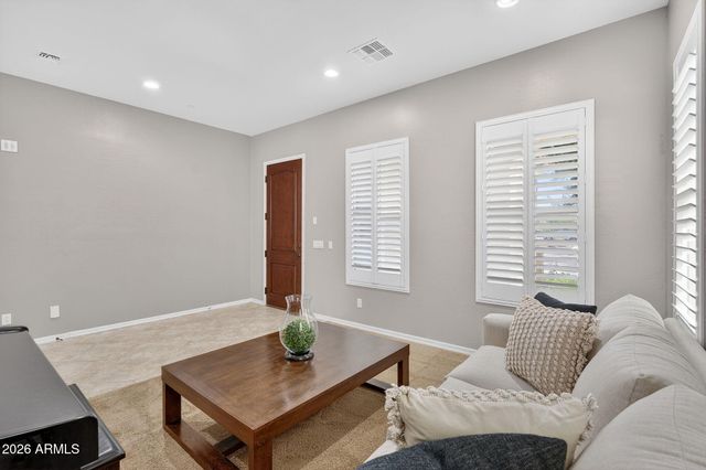 2926 E WYATT Way, Gilbert, AZ 85297