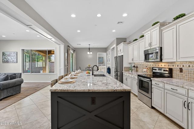 2926 E WYATT Way, Gilbert, AZ 85297