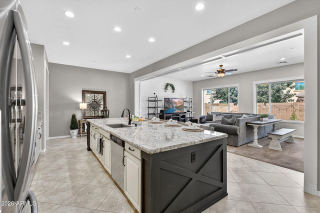 2926 E WYATT Way, Gilbert, AZ 85297