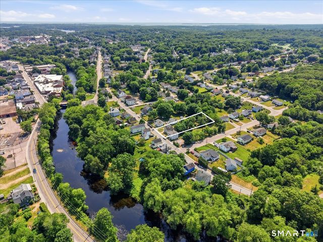 100 Stillman Avenue, Stonington, CT 06379