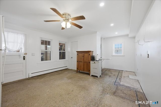 100 Stillman Avenue, Stonington, CT 06379
