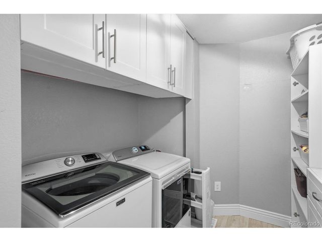 1614 Gore Dr, Larkspur, CO 80118