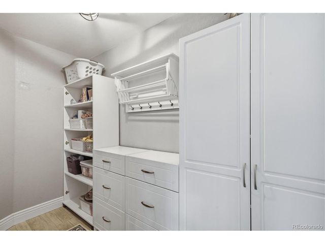 1614 Gore Dr, Larkspur, CO 80118