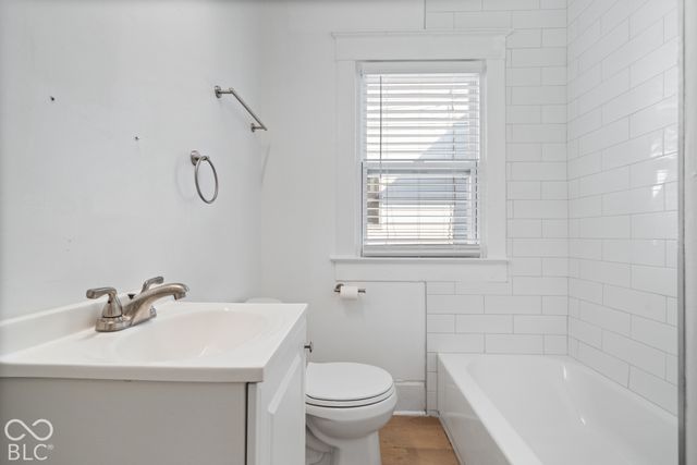 802 N Oakland Avenue, Indianapolis, IN 46201