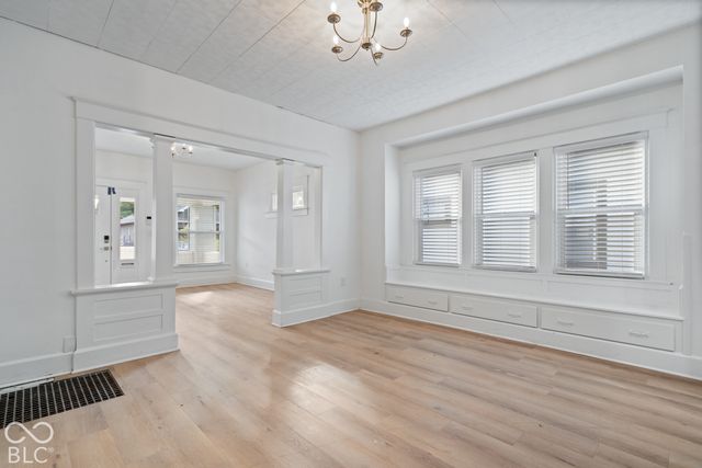 802 N Oakland Avenue, Indianapolis, IN 46201