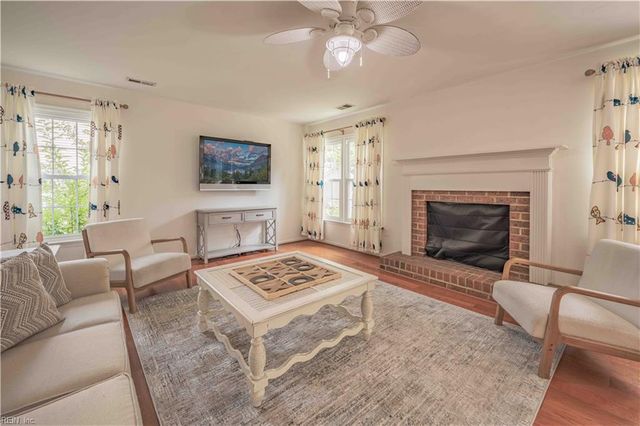 712 Magnum RD, Chesapeake, VA 23320