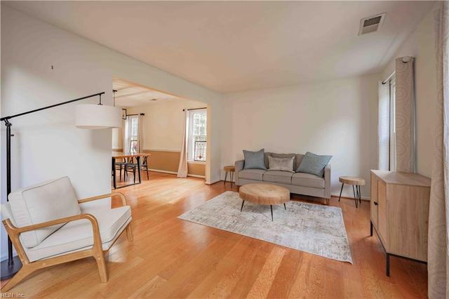 712 Magnum RD, Chesapeake, VA 23320