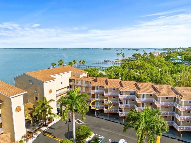 1420 BAYSHORE BOULEVARD 206, Dunedin, FL 34698
