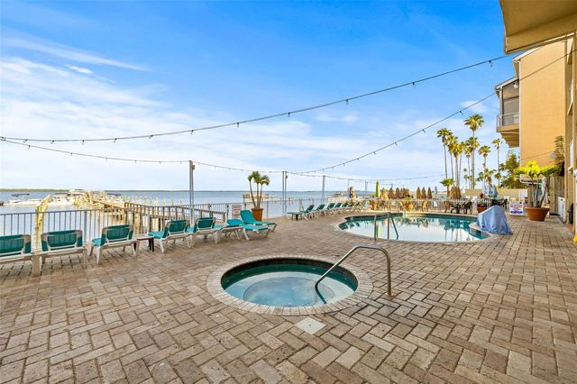 1420 BAYSHORE BOULEVARD 206, Dunedin, FL 34698