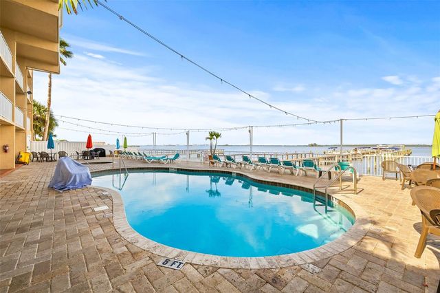 1420 BAYSHORE BOULEVARD 206, Dunedin, FL 34698
