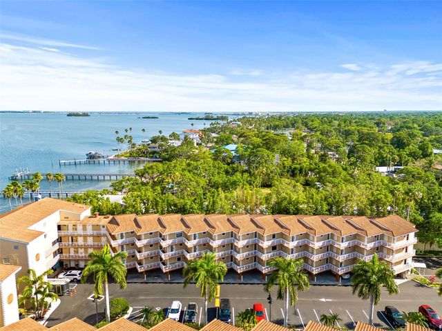 1420 BAYSHORE BOULEVARD 206, Dunedin, FL 34698