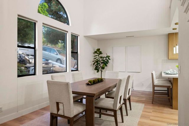 7001 Almaden Ln, Carlsbad, CA 92009