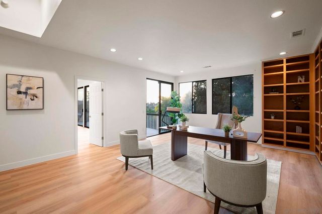 7001 Almaden Ln, Carlsbad, CA 92009