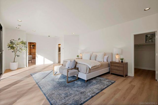 7001 Almaden Ln, Carlsbad, CA 92009