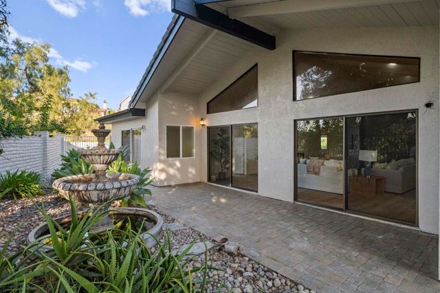 7001 Almaden Ln, Carlsbad, CA 92009