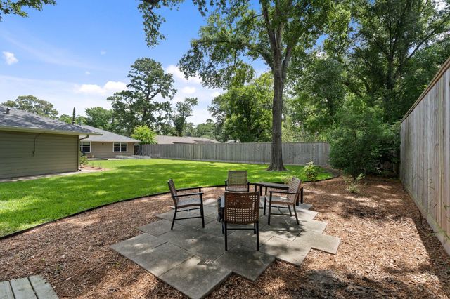 4015 Ascot Lane, Houston, TX 77092
