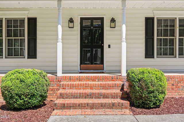 5586 Farmington Drive, Oxford, NC 27565