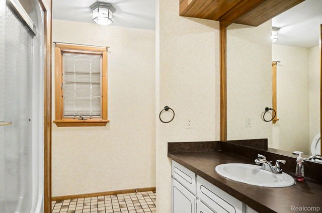 52905 Heatherway Drive, Shelby Charter Township, MI 48316