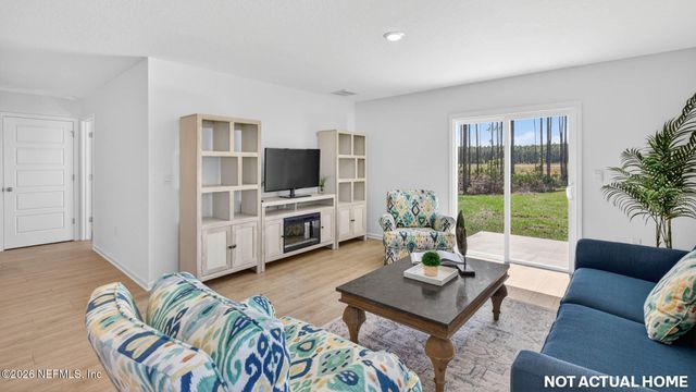 12095 YEW TREE Road, Jacksonville, FL 32218
