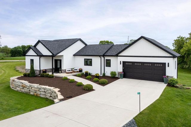 2515 Bass Road, Cottage Grove, WI 53527