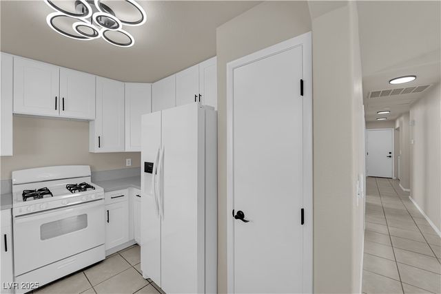 2433 Cliffwood Drive, Henderson, NV 89074