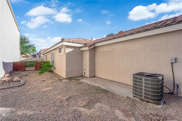 2433 Cliffwood Drive, Henderson, NV 89074