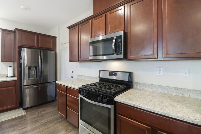 3064 Club Center Dr, Sacramento, CA 95835