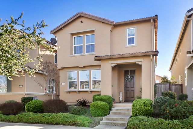 3064 Club Center Dr, Sacramento, CA 95835