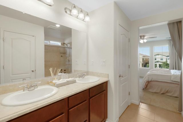 3064 Club Center Dr, Sacramento, CA 95835