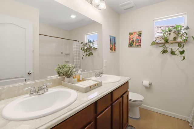 3064 Club Center Dr, Sacramento, CA 95835