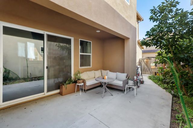 3064 Club Center Dr, Sacramento, CA 95835