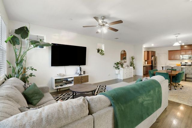 3064 Club Center Dr, Sacramento, CA 95835