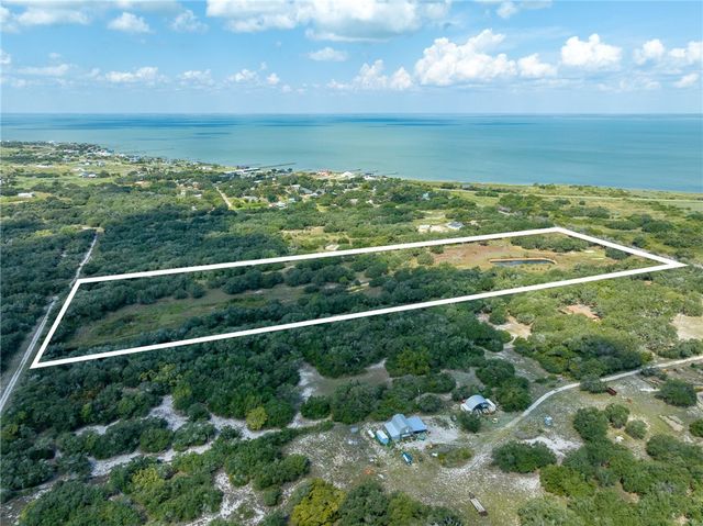 1030 Airport Rd., Rockport, TX 78382