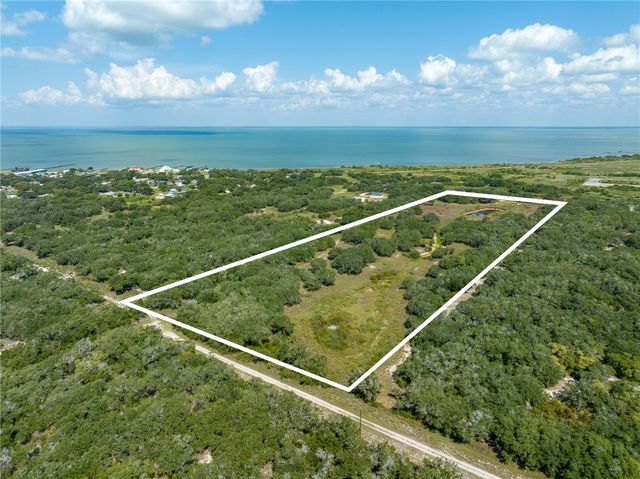 1030 Airport Rd., Rockport, TX 78382