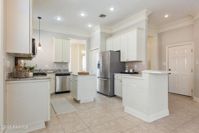 103 Lighthouse Point Circle, Youngsville, LA 70592