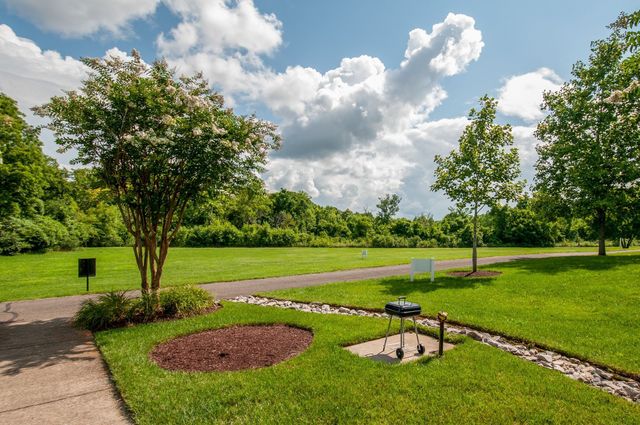 8121 Lenox Creekside Dr Unit 3, Antioch, TN 37013