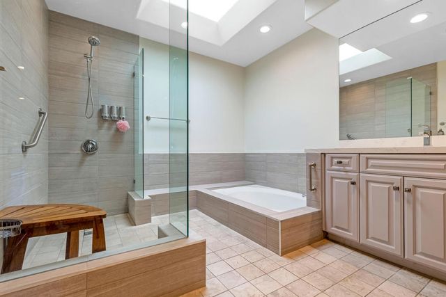 6 Colgate Drive, Rancho Mirage, CA 92270
