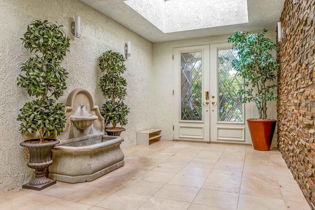 6 Colgate Drive, Rancho Mirage, CA 92270