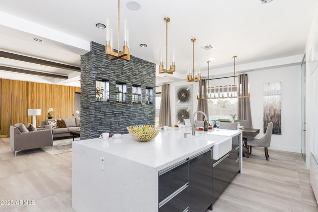 12216 N 63RD Street, Scottsdale, AZ 85254