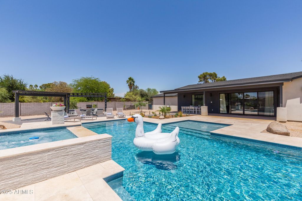 12216 N 63RD Street, Scottsdale, AZ 85254