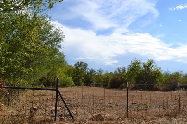 13915 Schmidt Road, Hempstead, TX 77445