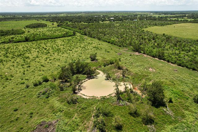 13915 Schmidt Road, Hempstead, TX 77445