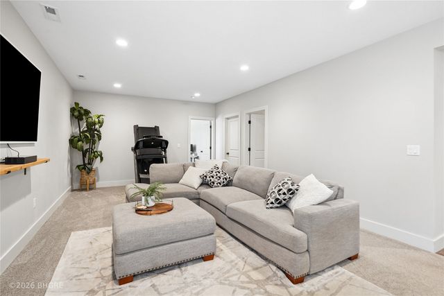 30 SE Waddell Way, Waukee, IA 50263