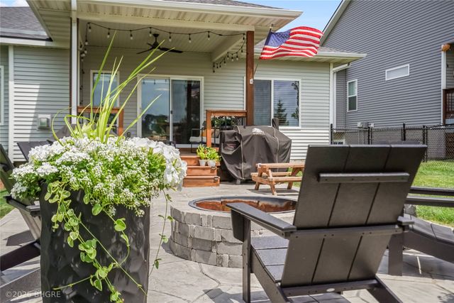 30 SE Waddell Way, Waukee, IA 50263
