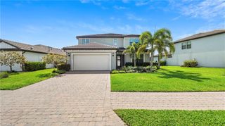 10428 Ventana LN, Naples, FL 34120