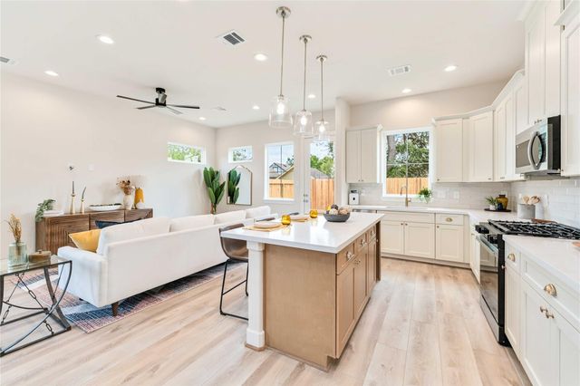 11104 Bauman Road, Houston, TX 77076