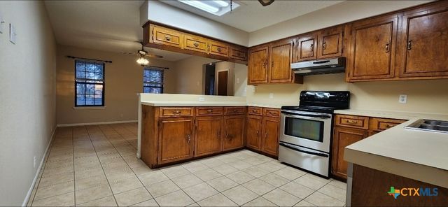 2950 W Fm 884, Yorktown, TX 78164