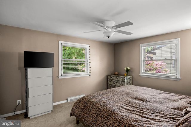 103 KENWOOD DR, Cherry Hill, NJ 08034